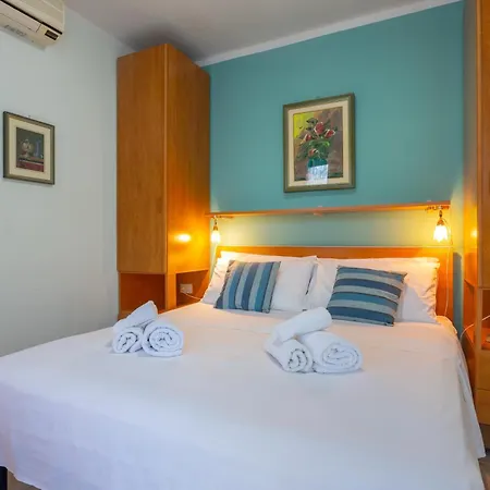 Vacanze Paradiso - Oasi Di Tranquillita Con Piscina E Giardino A 10 Min Dal Mare Aparthotel