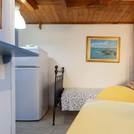 Vacanze Paradiso - Oasi Di Tranquillita Con Piscina E Giardino A 10 Min Dal Mare