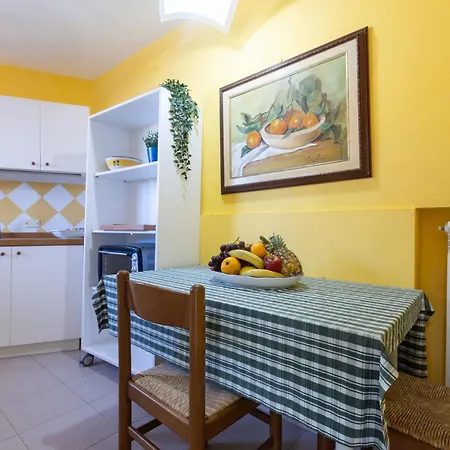 Aparthotel Vacanze Paradiso - Oasi Di Tranquillita Con Piscina E Giardino A 10 Min Dal Mare
