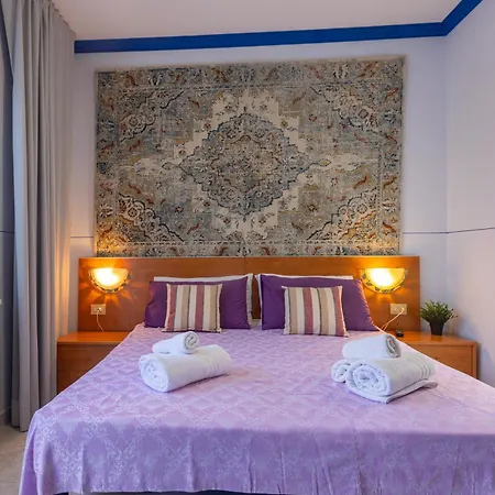 Vacanze Paradiso - Oasi Di Tranquillita Con Piscina E Giardino A 10 Min Dal Mare Aparthotel Neviano