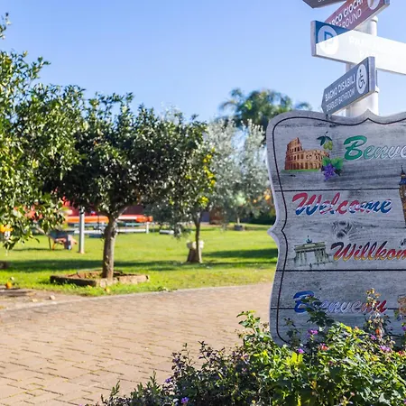 Vacanze Paradiso - Oasi Di Tranquillita Con Piscina E Giardino A 10 Min Dal Mare 3* Neviano