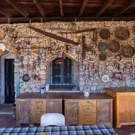 Vacanze Paradiso - Oasi Di Tranquillita Con Piscina E Giardino A 10 Min Dal Mare 3* Neviano